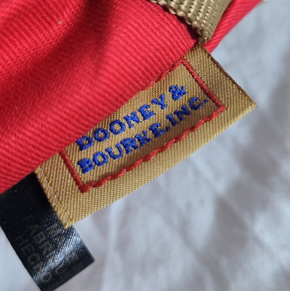 Beautiful Dooney & Bourke Crossbody - Picture 14 of 17